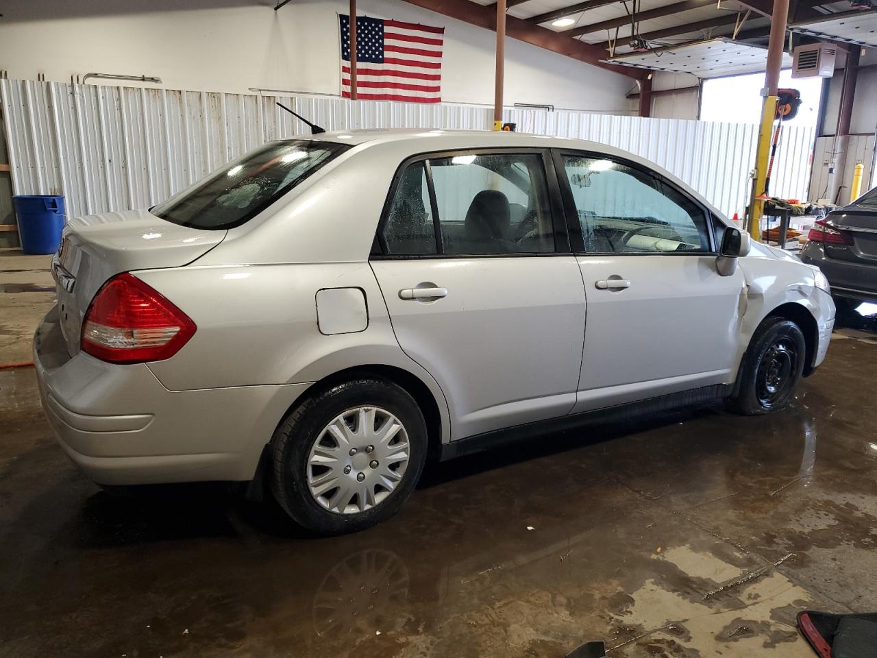 NISSAN VERSA S