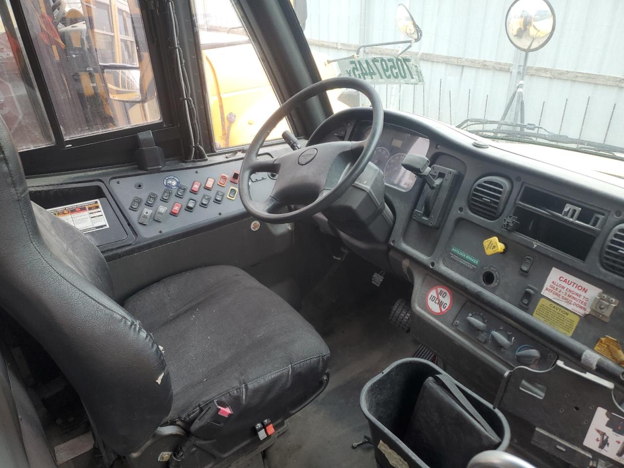 Lot #3291357140 2012 FREIGHTLINER CHASSIS B2