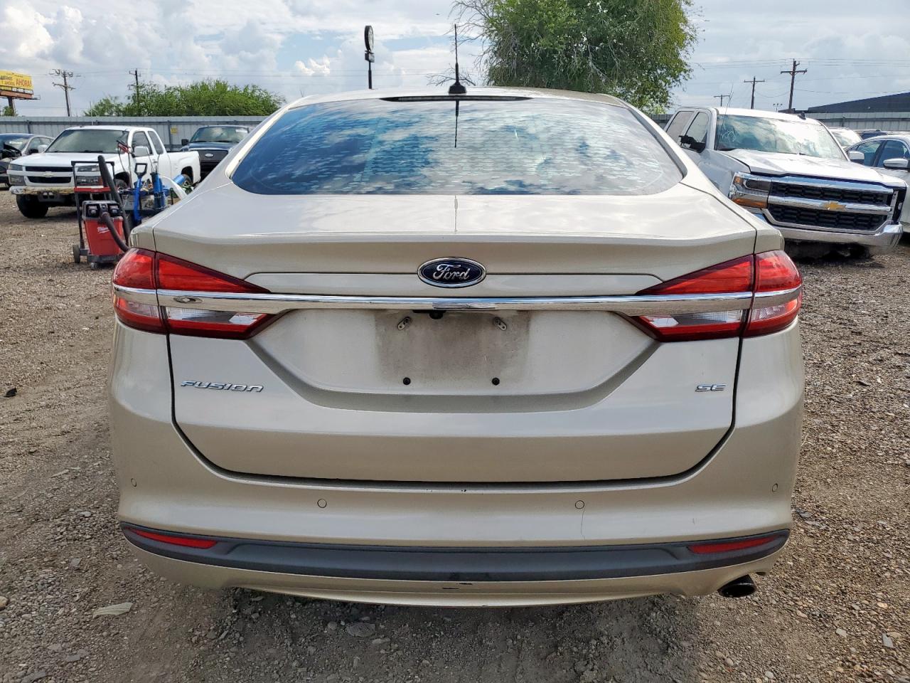 FORD FUSION SE
