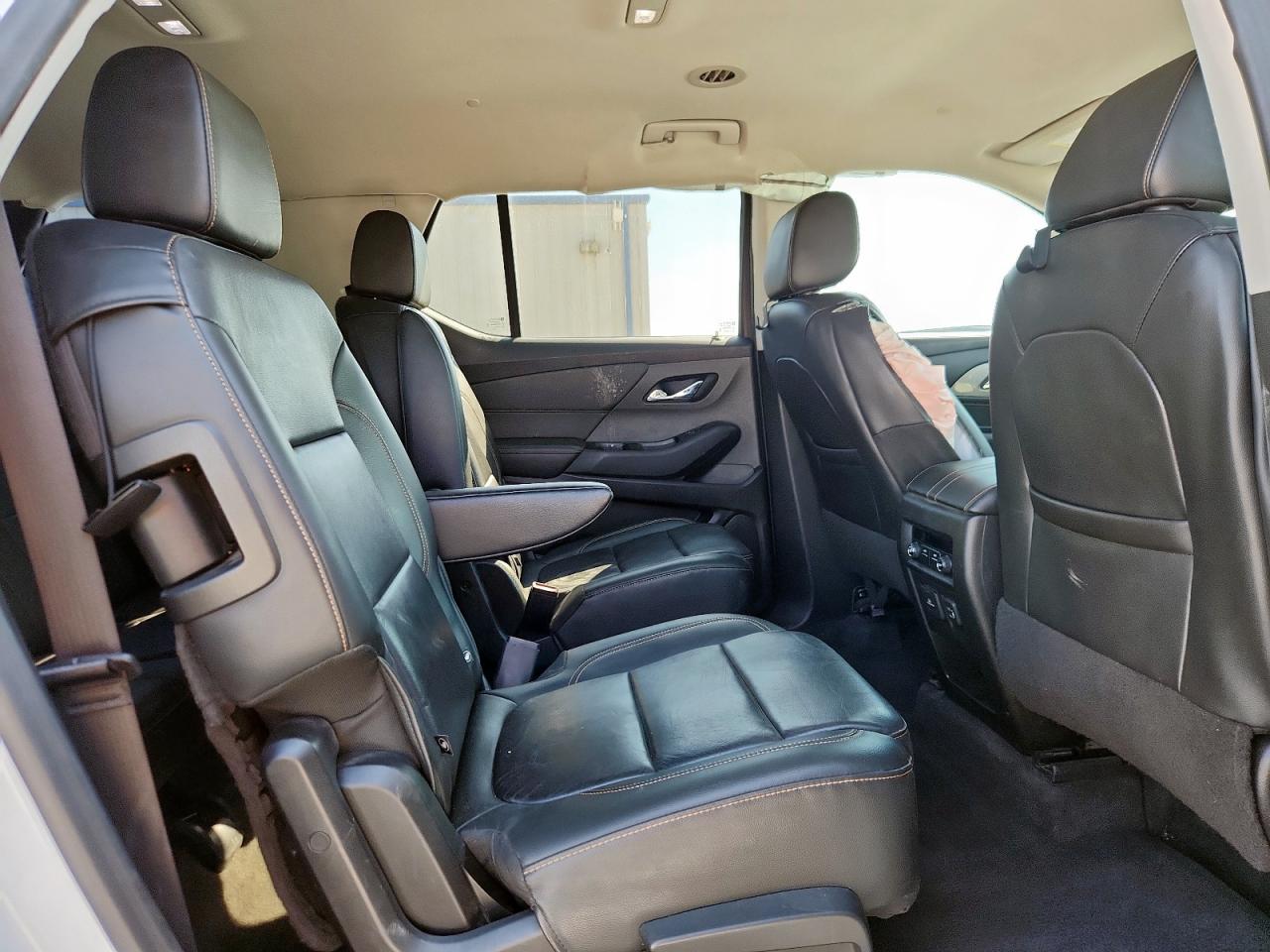 CHEVROLET TRAVERSE RS