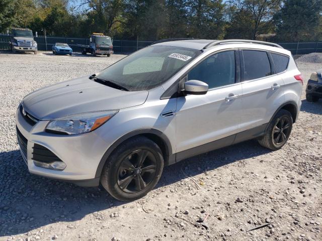 Global Auto Auctions: 2016 FORD ESCAPE SE