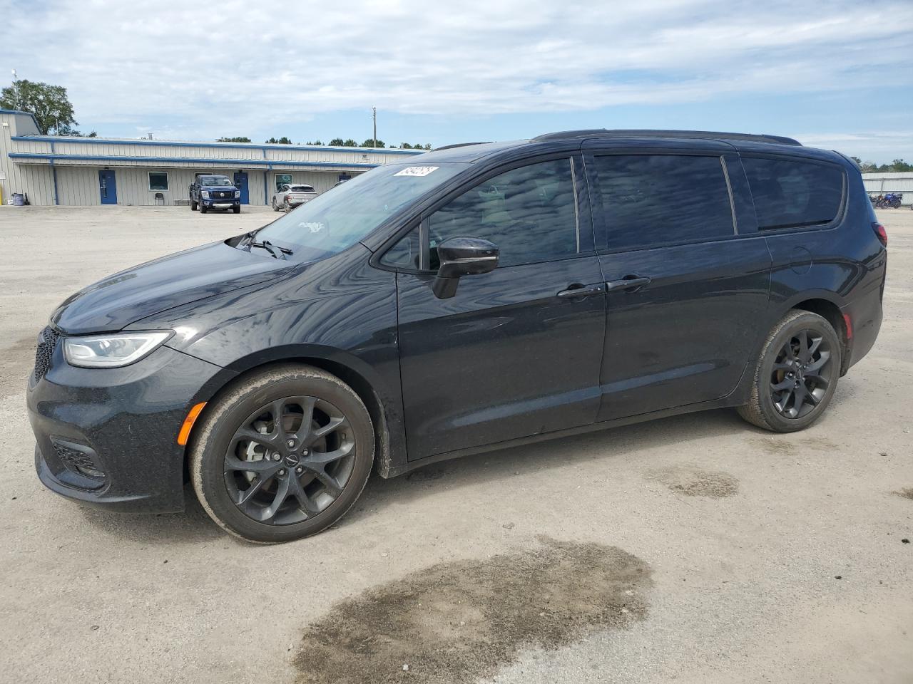 CHRYSLER PACIFICA TOURING L
