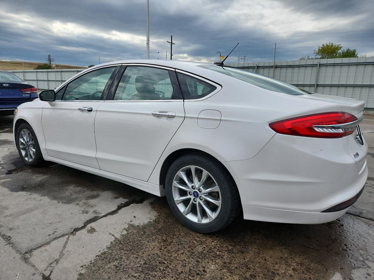 FORD FUSION SE