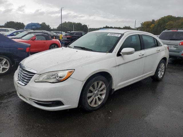 Global Auto Auctions: 2013 CHRYSLER 200 TOURIN