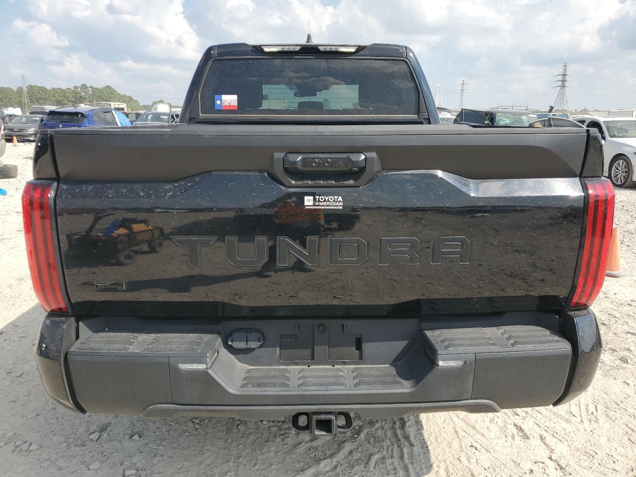 TOYOTA TUNDRA CREWMAX SR