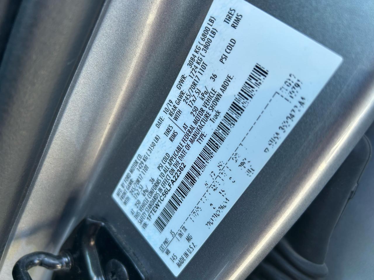 FORD F-150 SUPERCREW