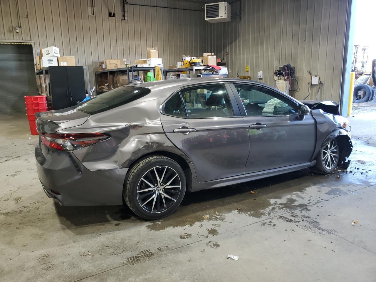 TOYOTA CAMRY SE NIGHT SHADE