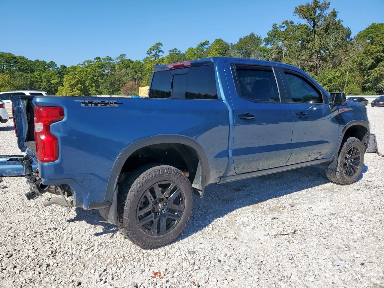 CHEVROLET SILVERADO K1500 LT TRAIL BOSS