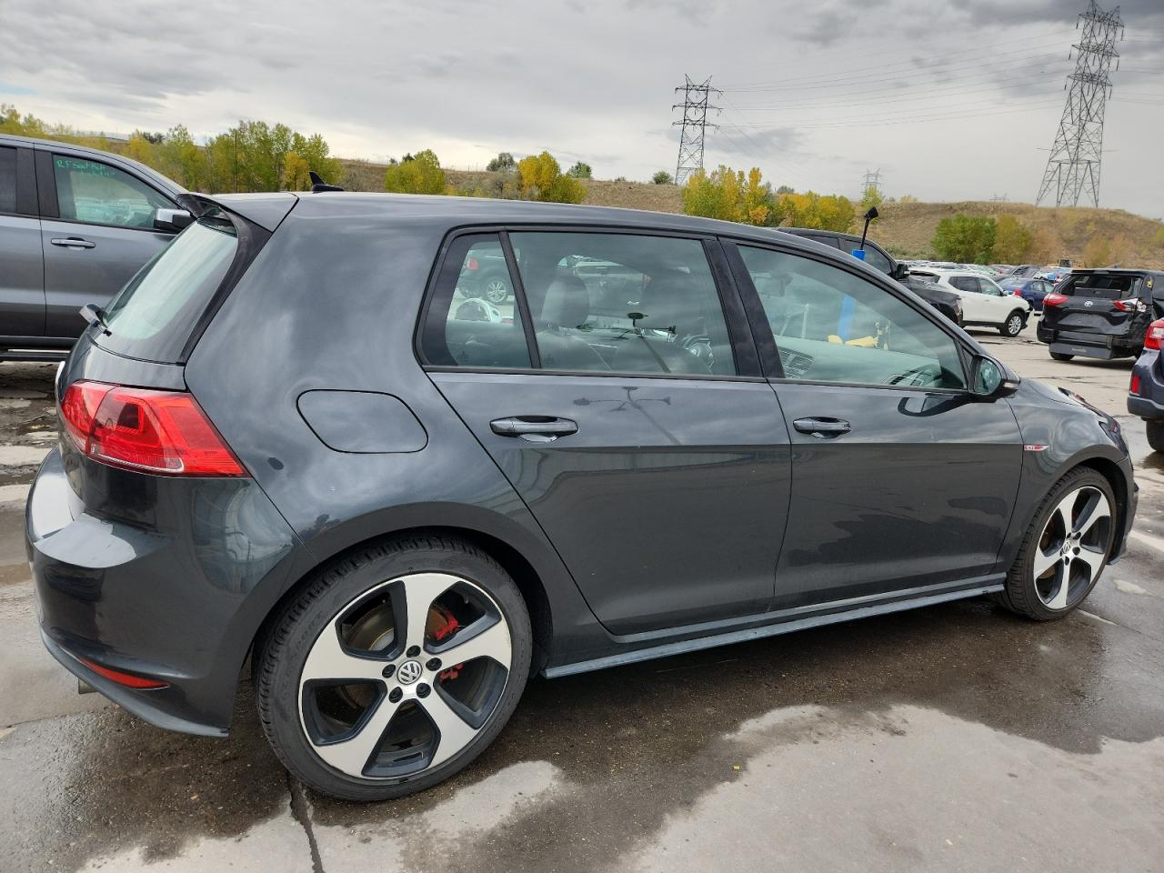 VOLKSWAGEN GOLF GTI