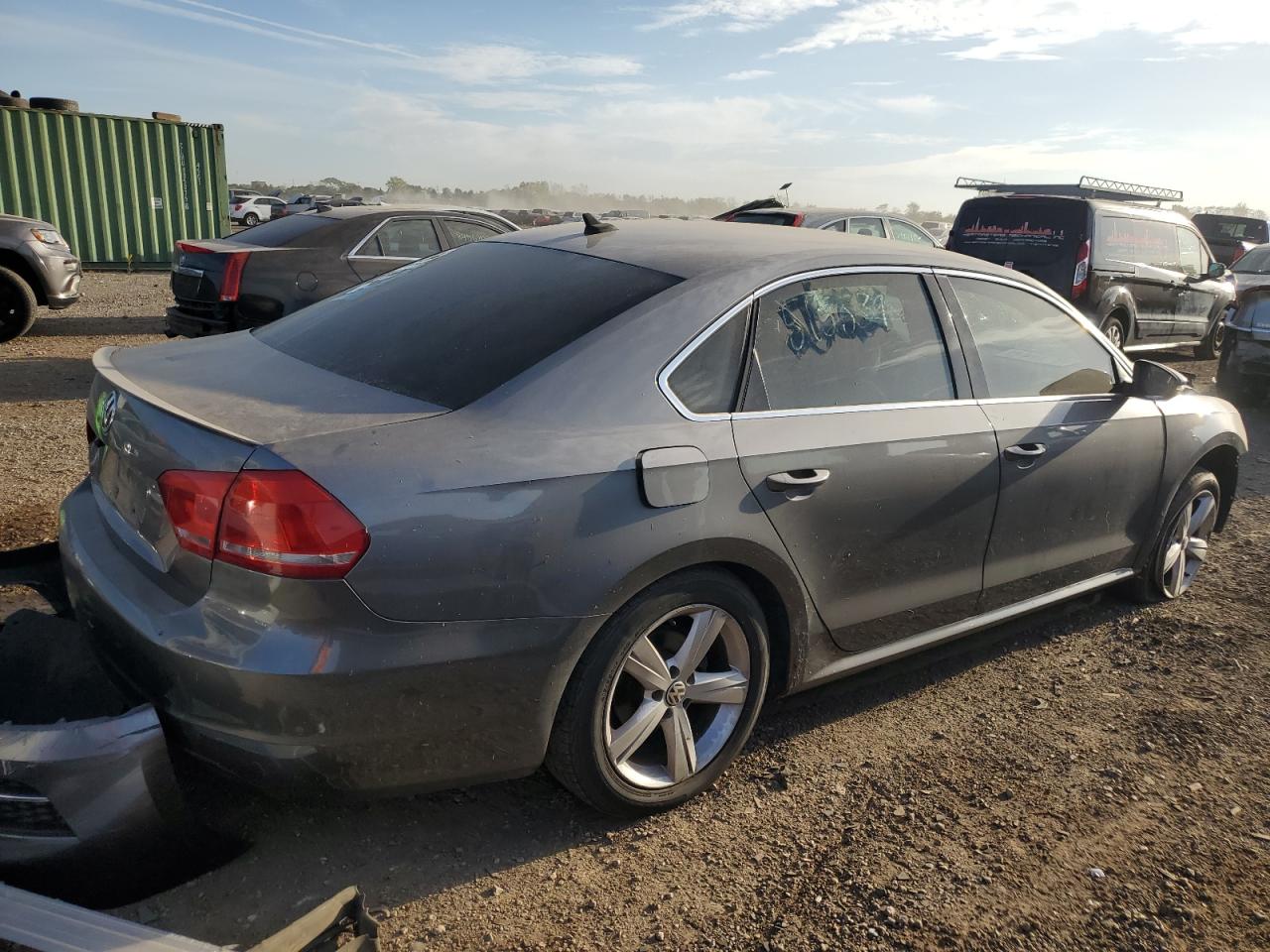 VOLKSWAGEN PASSAT SE