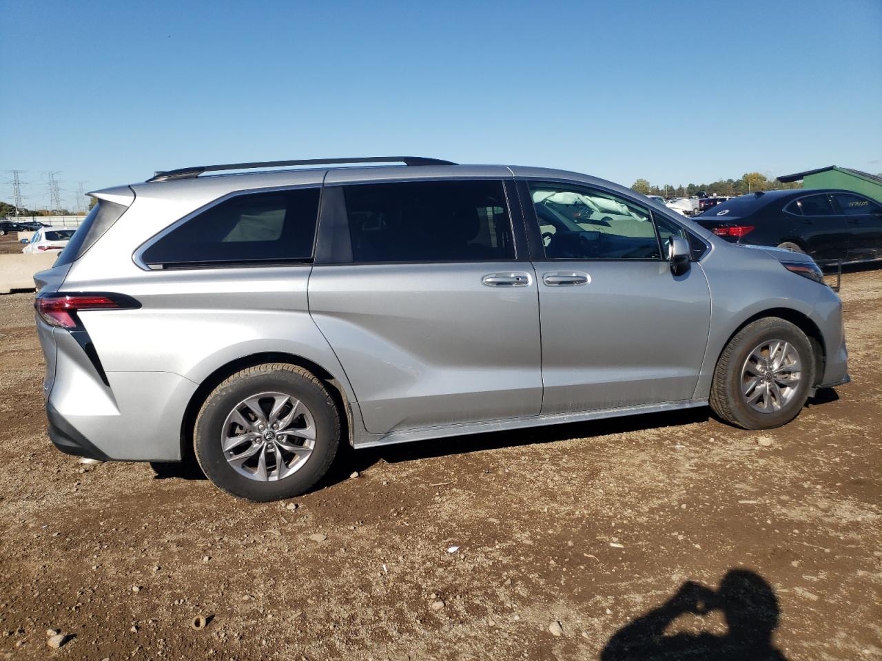 Lot #3282506864 2022 TOYOTA SIENNA LE