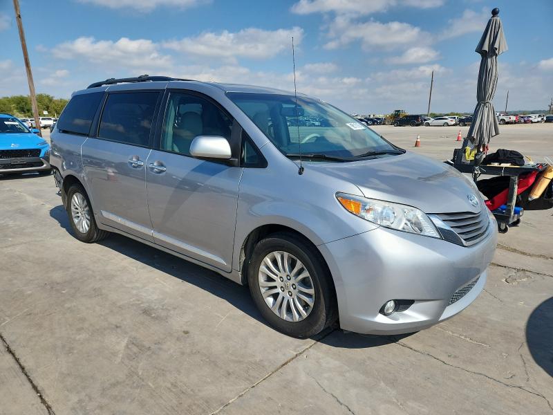2012 TOYOTA SIENNA XLE - 5TDYK3DC1CS264901