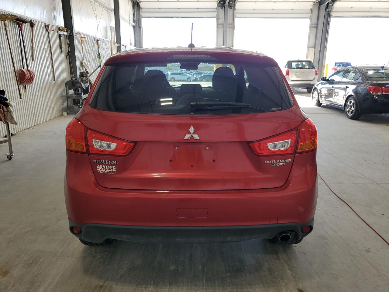 MITSUBISHI OUTLANDER SE