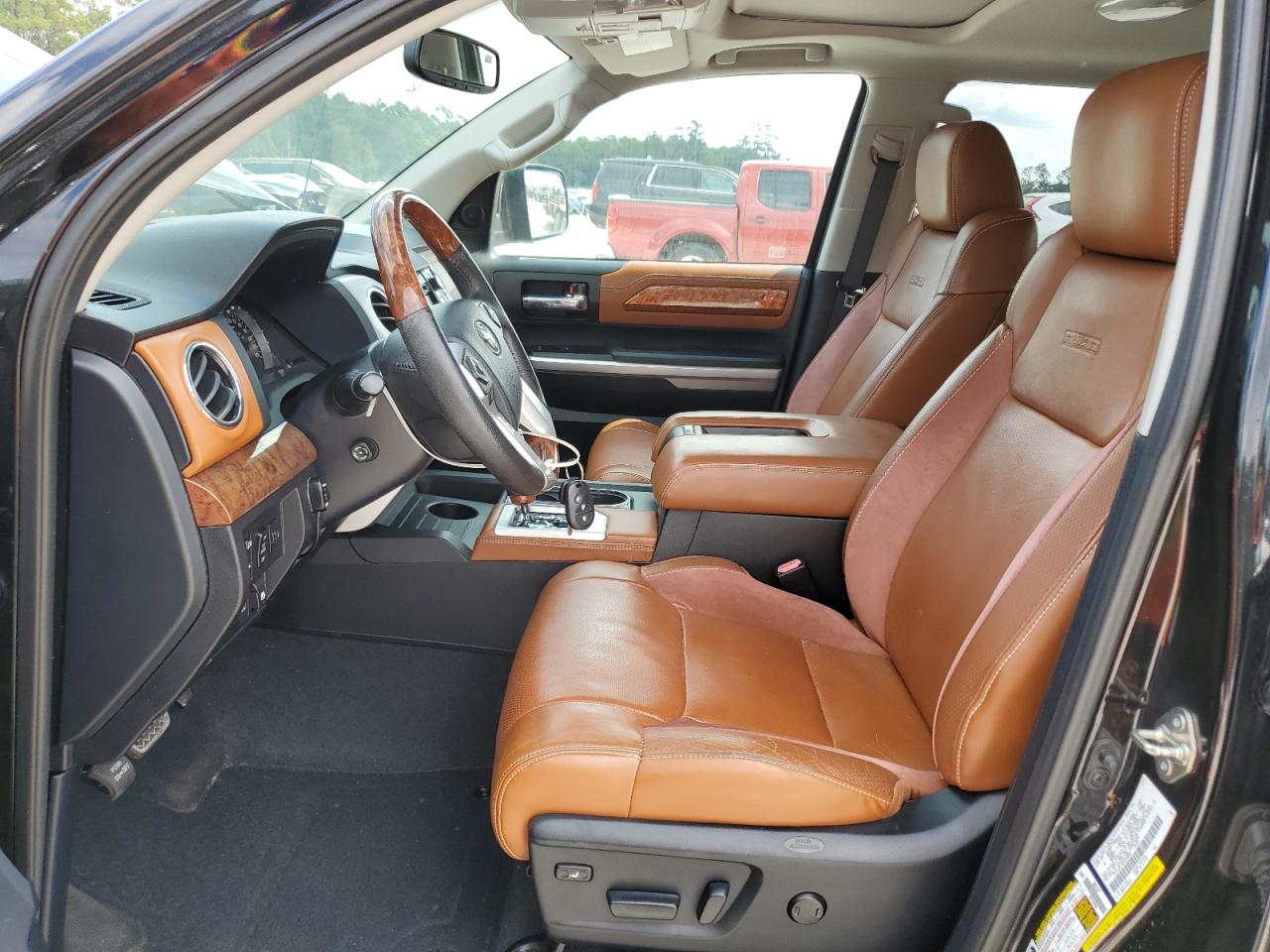 TOYOTA TUNDRA CREWMAX PLATINUM