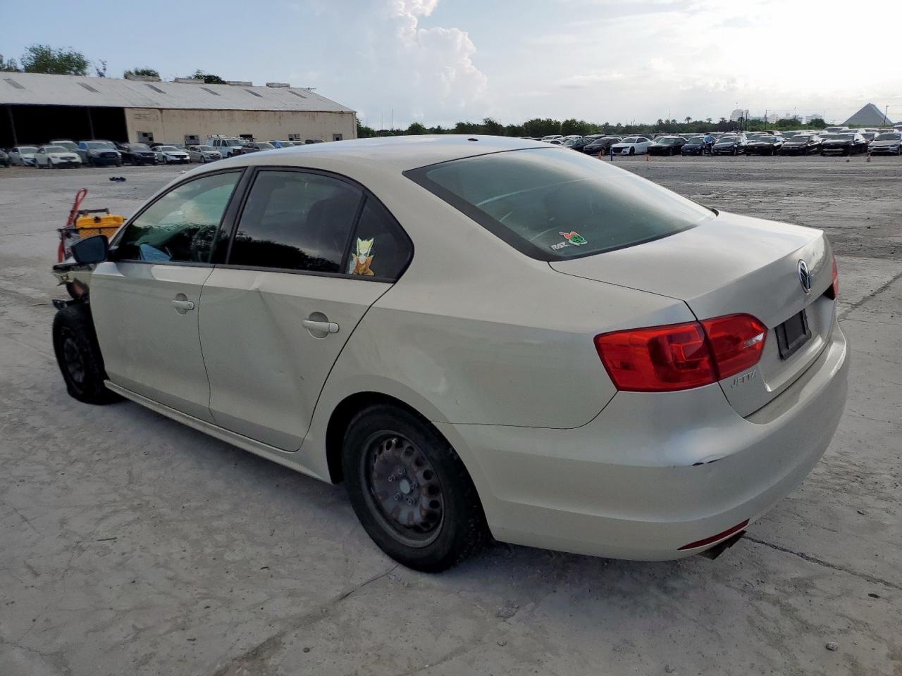 VOLKSWAGEN JETTA BASE