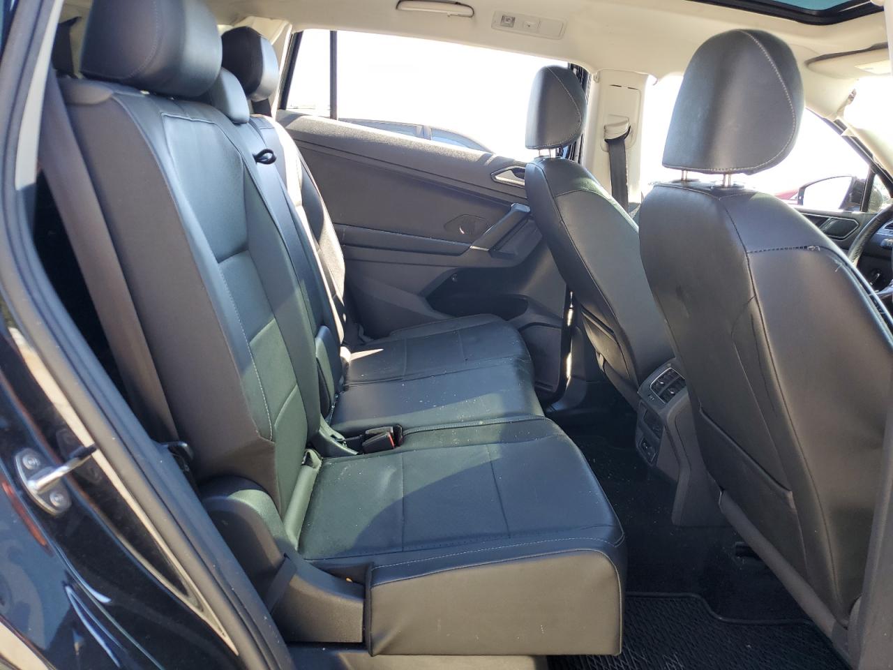 VOLKSWAGEN TIGUAN SE