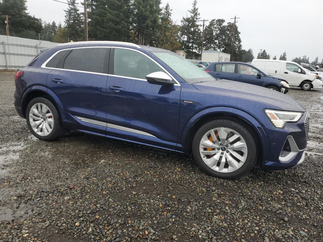 AUDI E-TRON PREMIUM PLUS