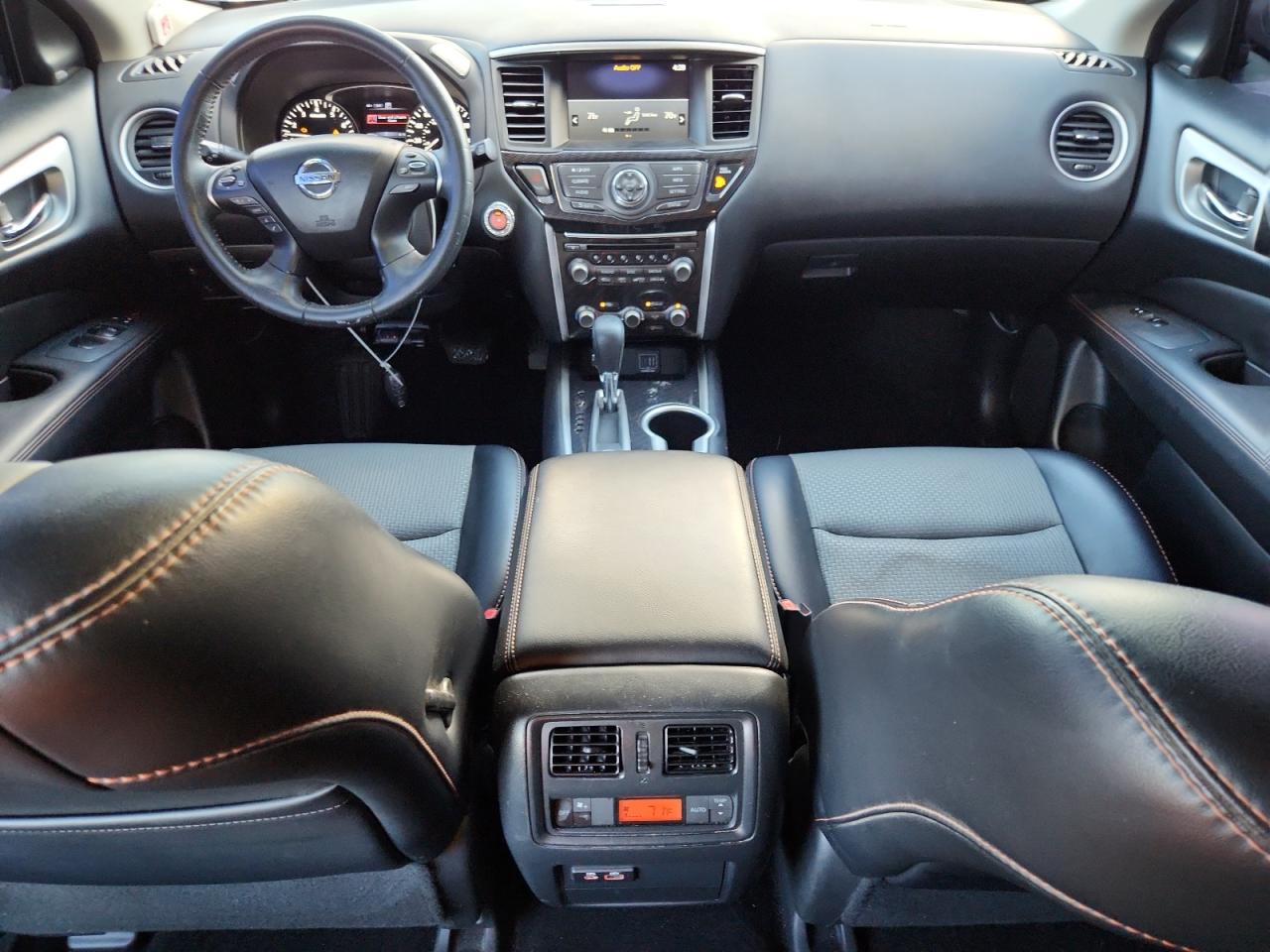 NISSAN PATHFINDER SV