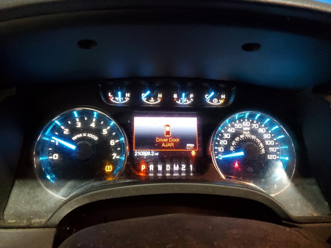 FORD F-150 SUPER CAB