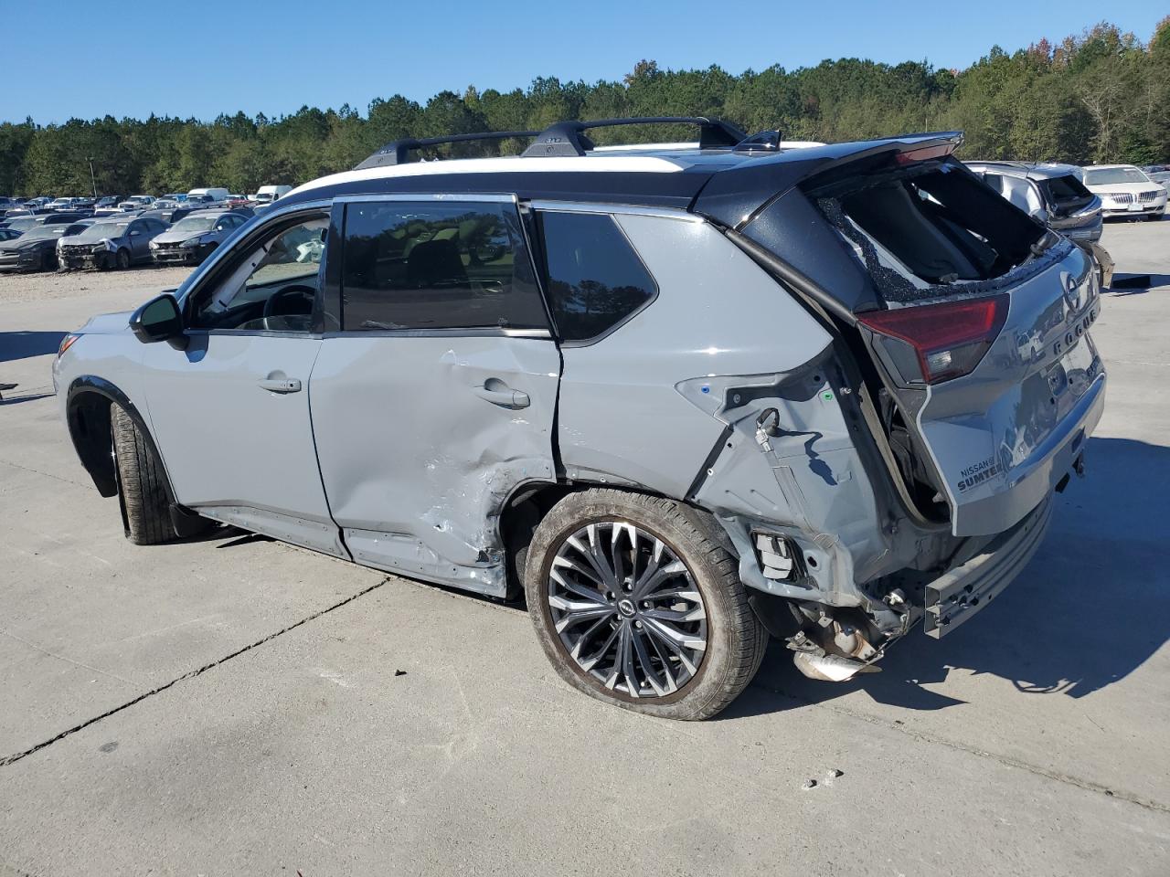 NISSAN ROGUE PLATINUM