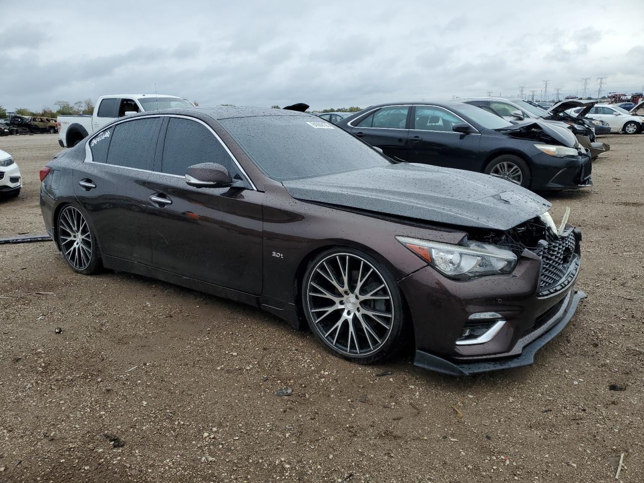 INFINITI Q50 LUXE