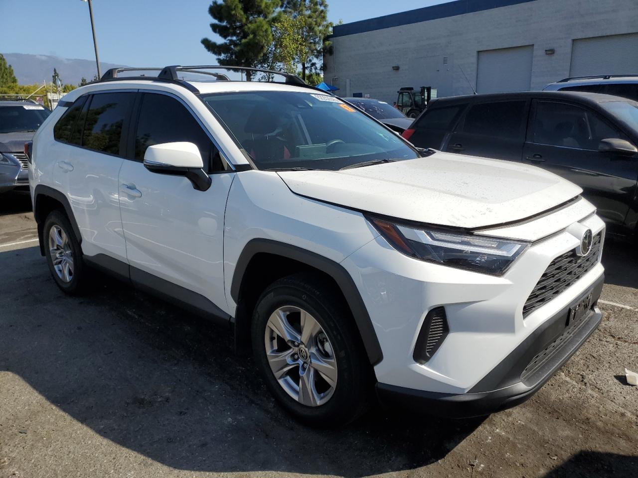 TOYOTA RAV4 XLE