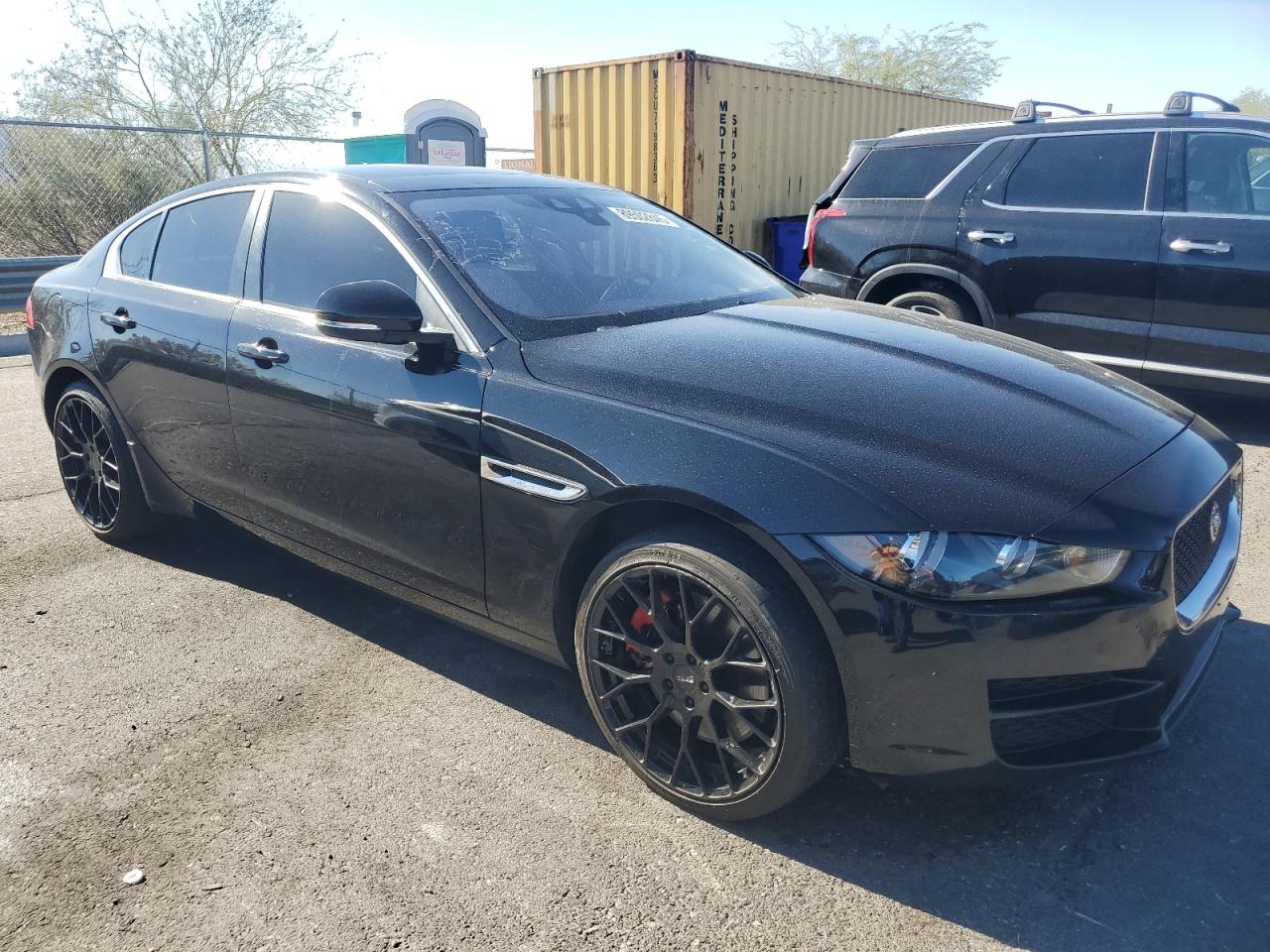 JAGUAR XE PREMIUM