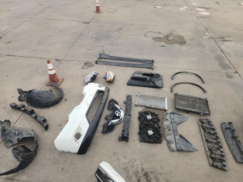 2016 NISSAN ROGUE SV - KNMAT2MT9GP656954