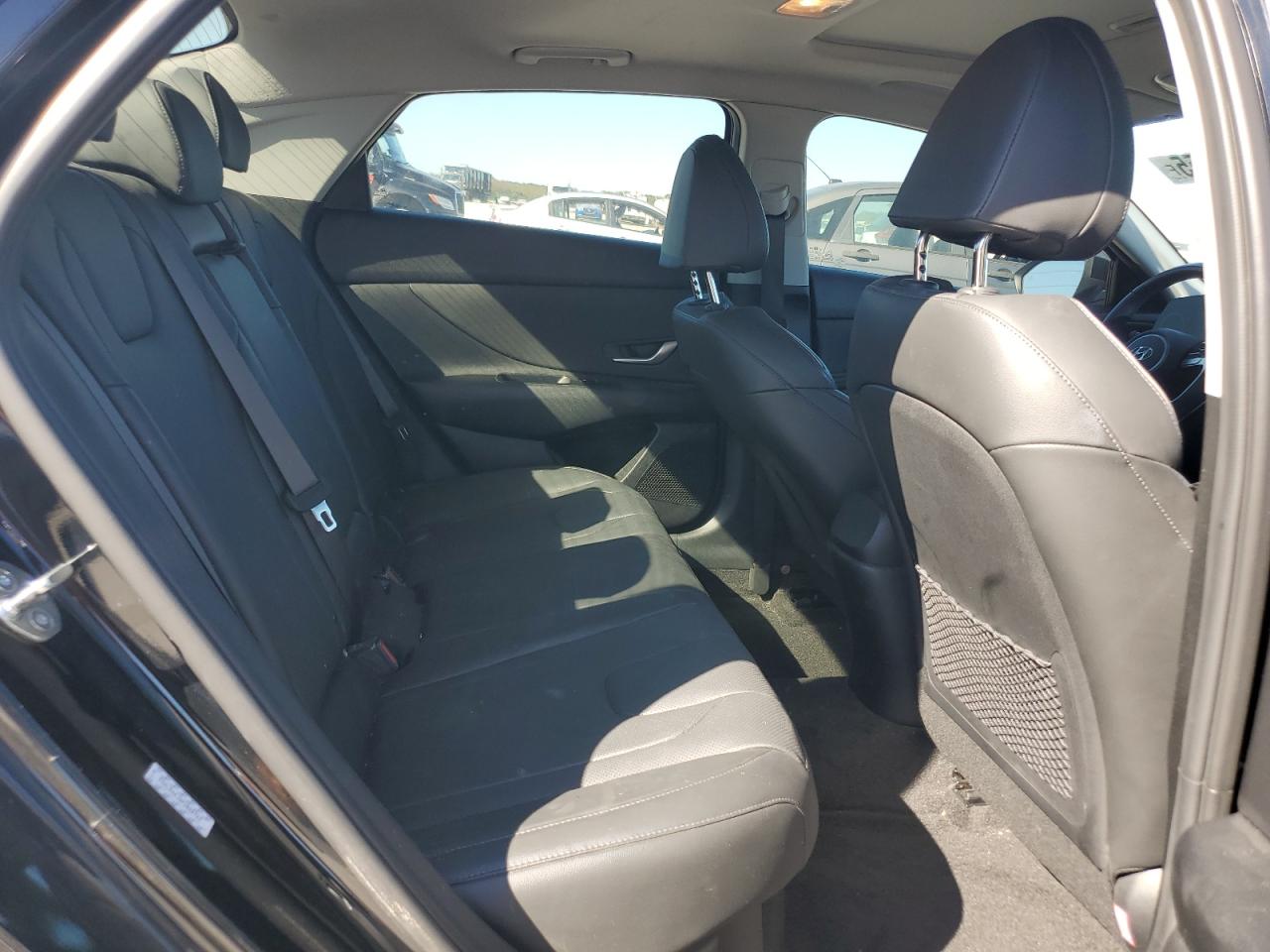 HYUNDAI ELANTRA LIMITED