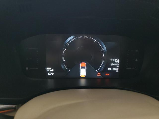 2018 VOLVO XC60 T5 MO YV4102RK4J1070470