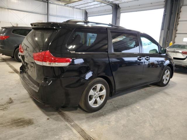 2013 TOYOTA SIENNA LE #3284015811
