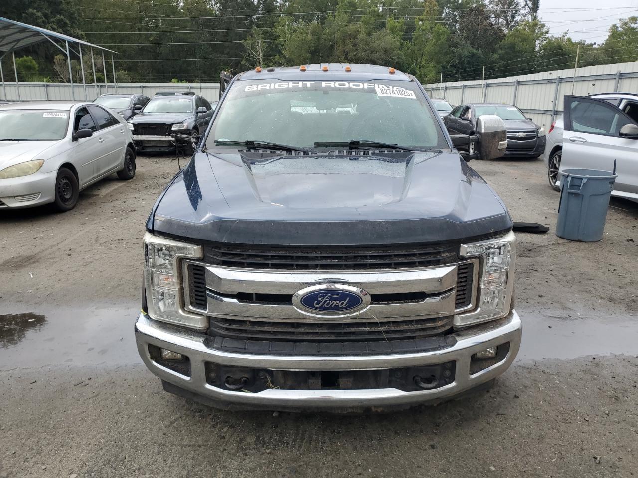 FORD F-250 SUPER DUTY