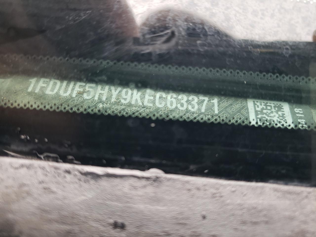 FORD F-550 SUPER DUTY