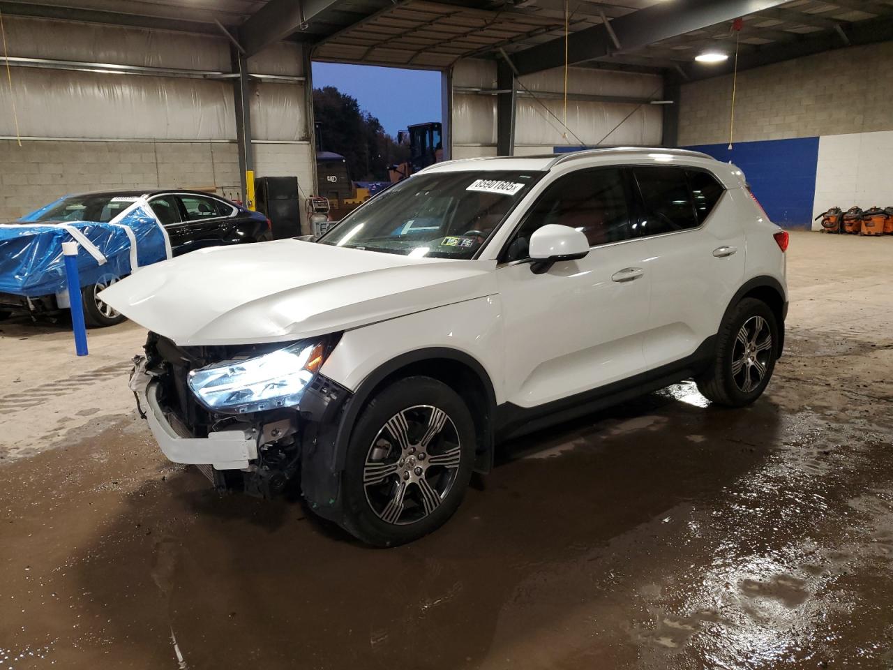VOLVO XC40 T4 INSCRIPTION