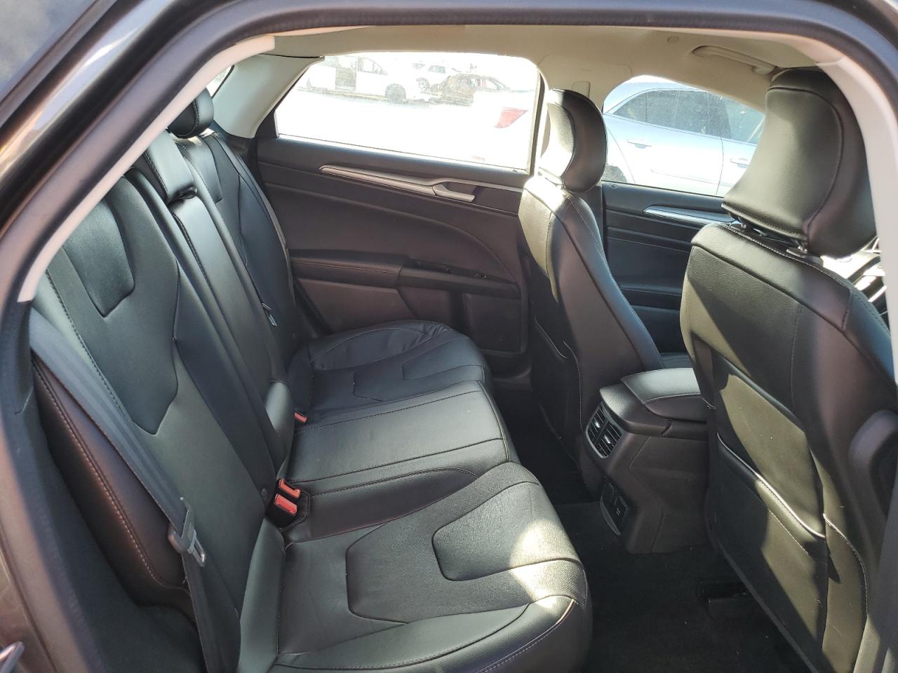 FORD FUSION TITANIUM PHEV