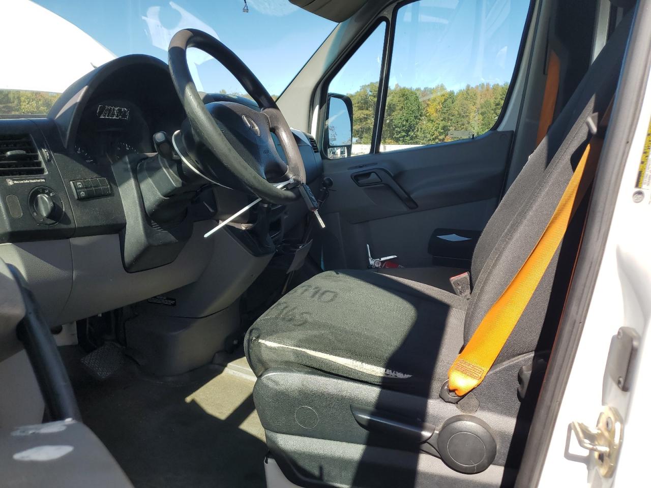 MERCEDES-BENZ SPRINTER 2500