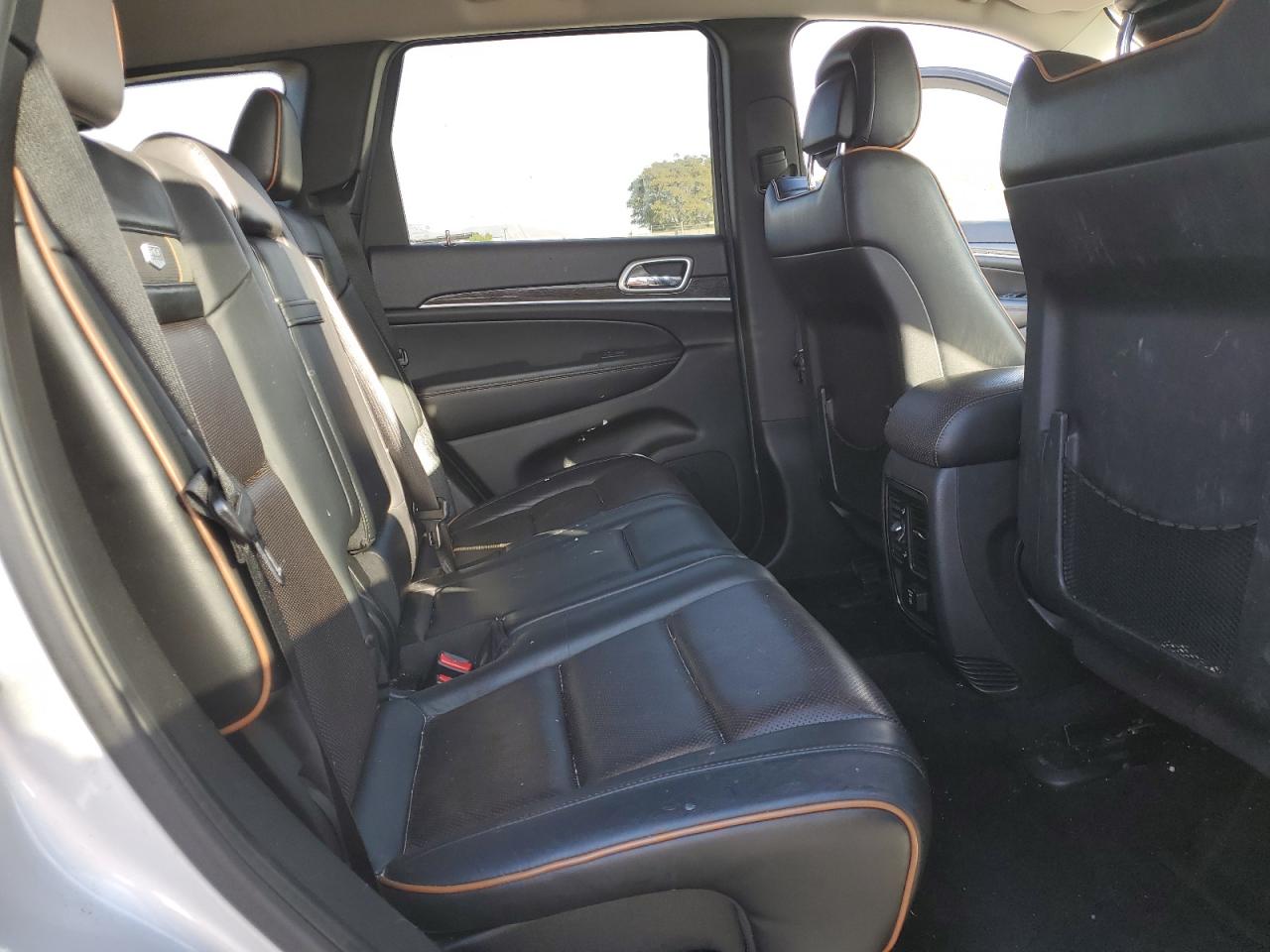 JEEP GRAND CHEROKEE LAREDO