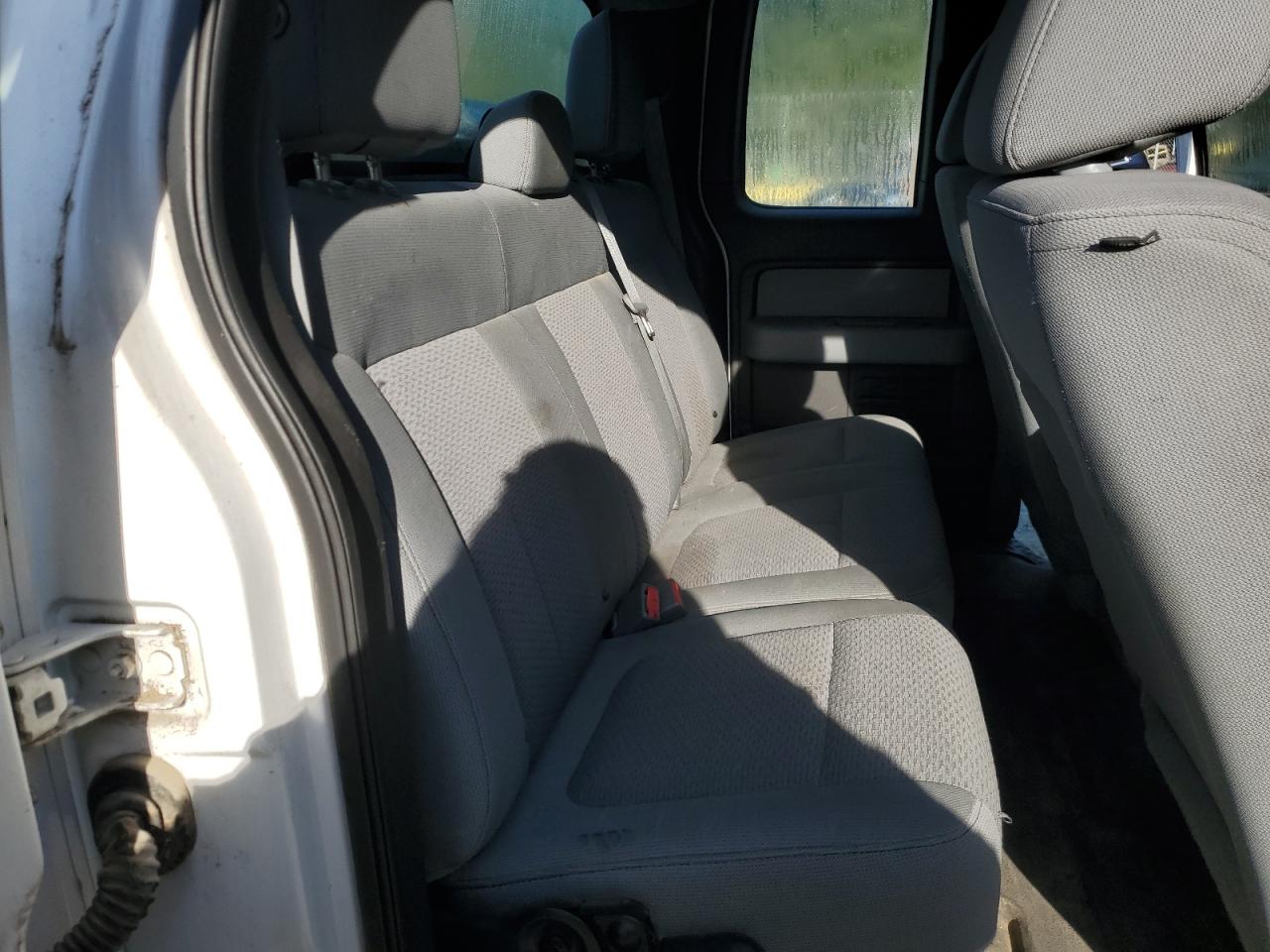 FORD F-150 SUPER CAB