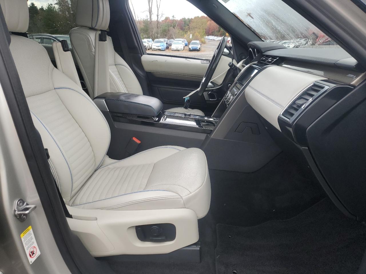 LAND ROVER DISCOVERY HSE LUXURY