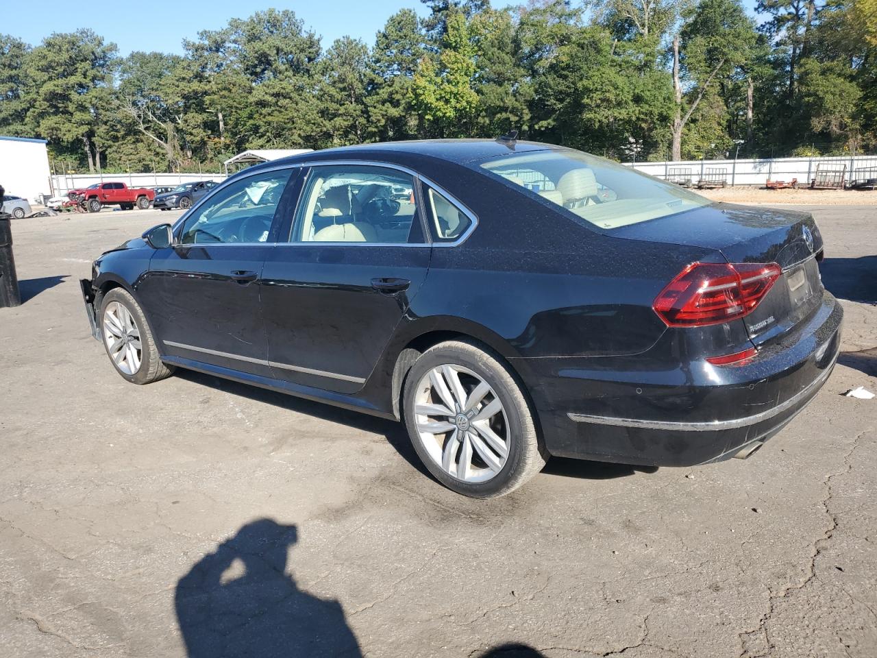 VOLKSWAGEN PASSAT SEL PREMIUM