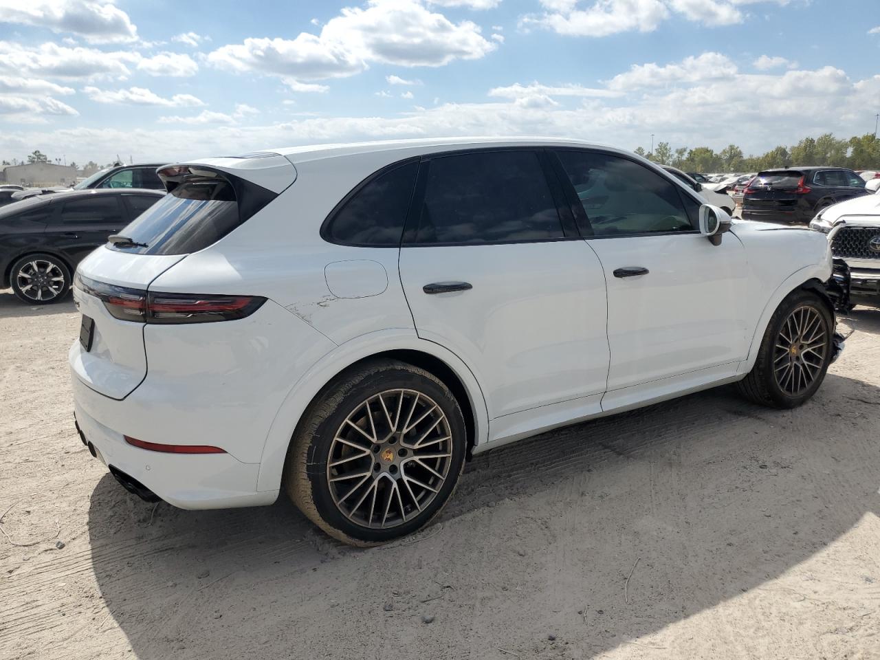 PORSCHE CAYENNE S