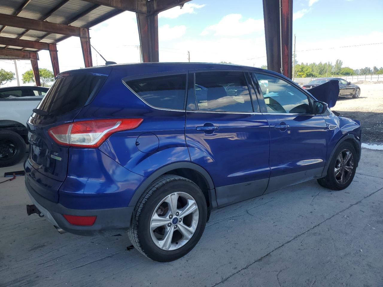 FORD ESCAPE SE