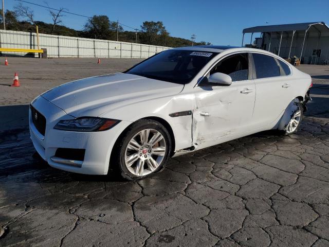 2017 JAGUAR XF PREMIUM SAJBD4BV1HCY38062