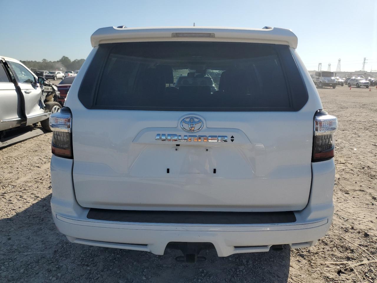 TOYOTA 4RUNNER TRD SPORT