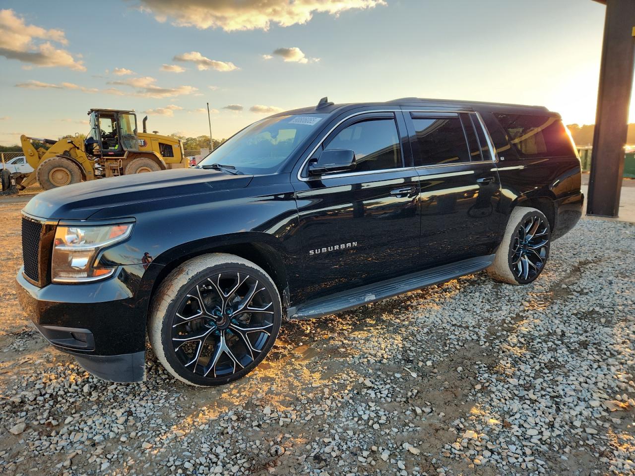 CHEVROLET SUBURBAN C1500 LT