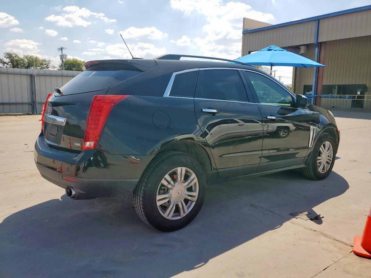 CADILLAC SRX