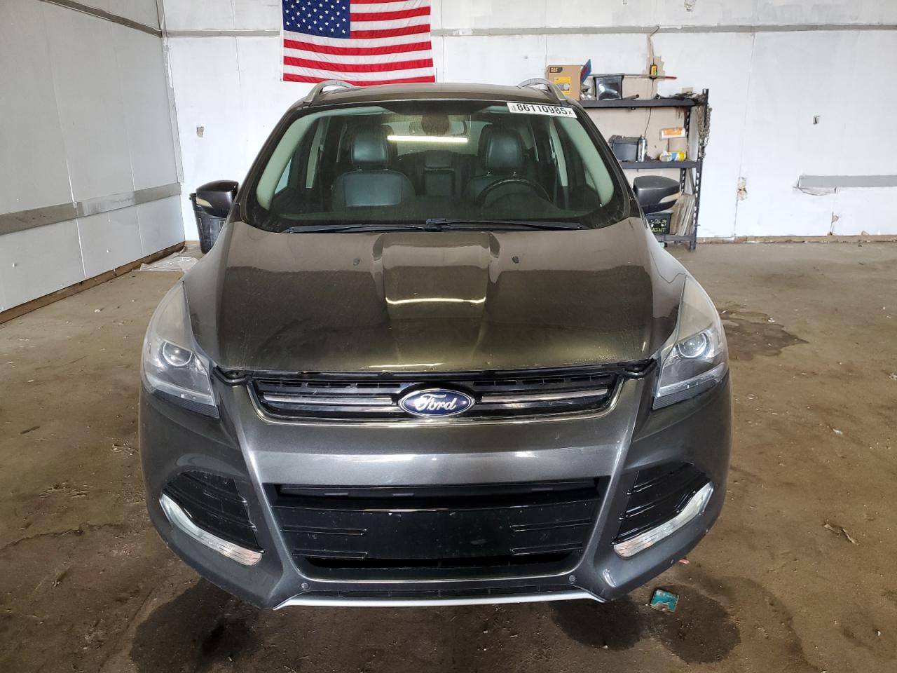 FORD ESCAPE TITANIUM