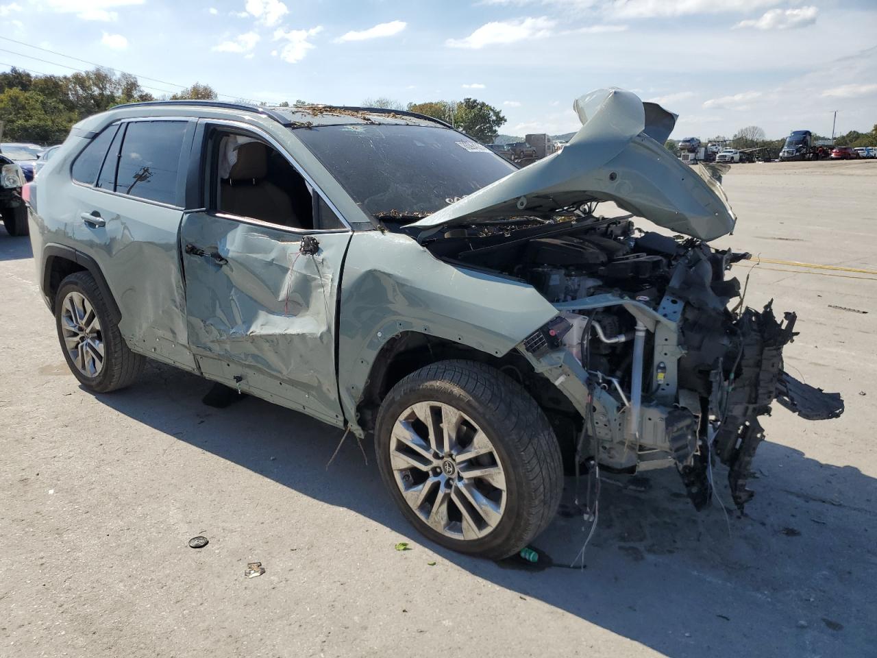 TOYOTA RAV4 XLE PREMIUM