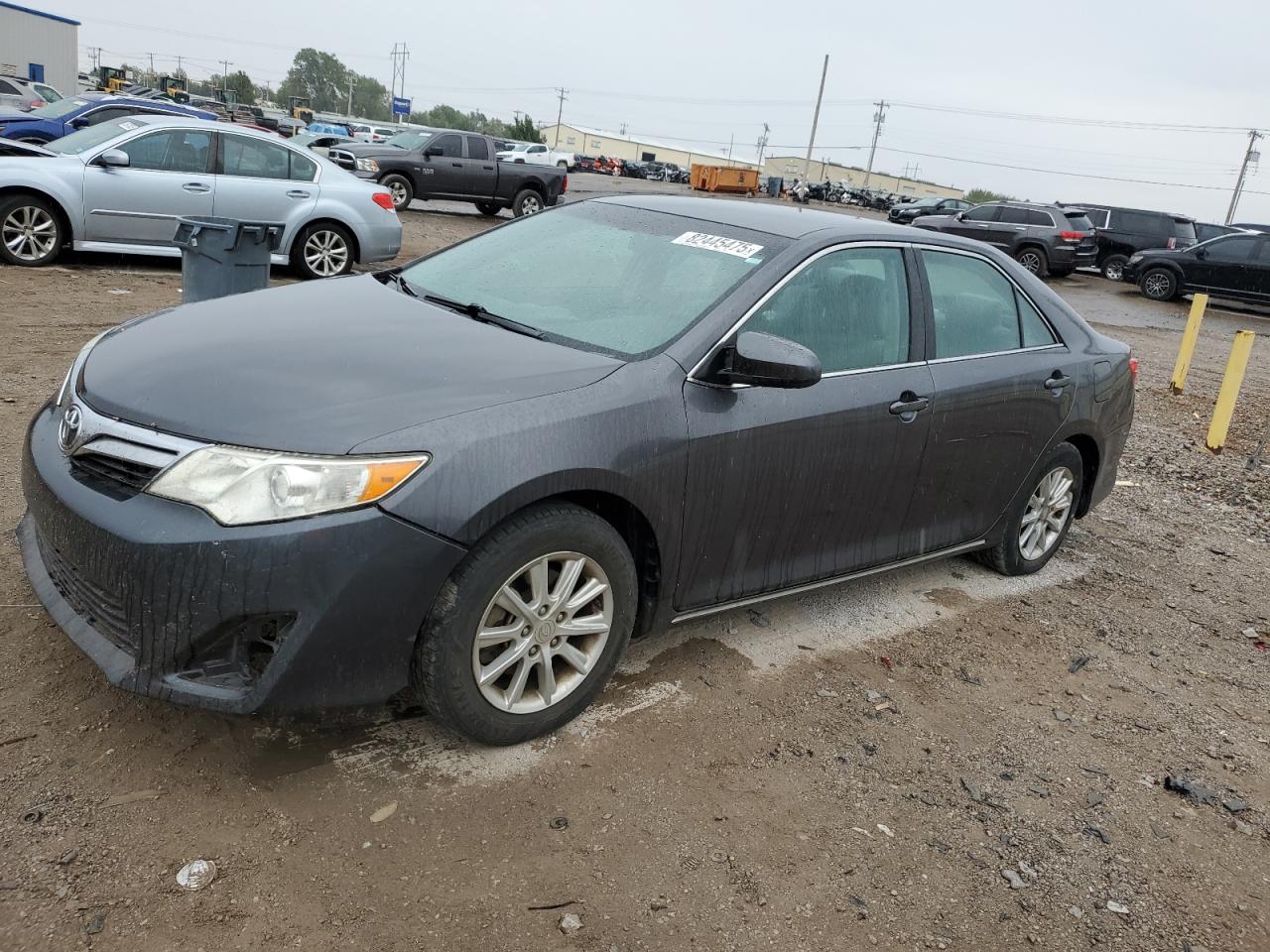 TOYOTA CAMRY BASE