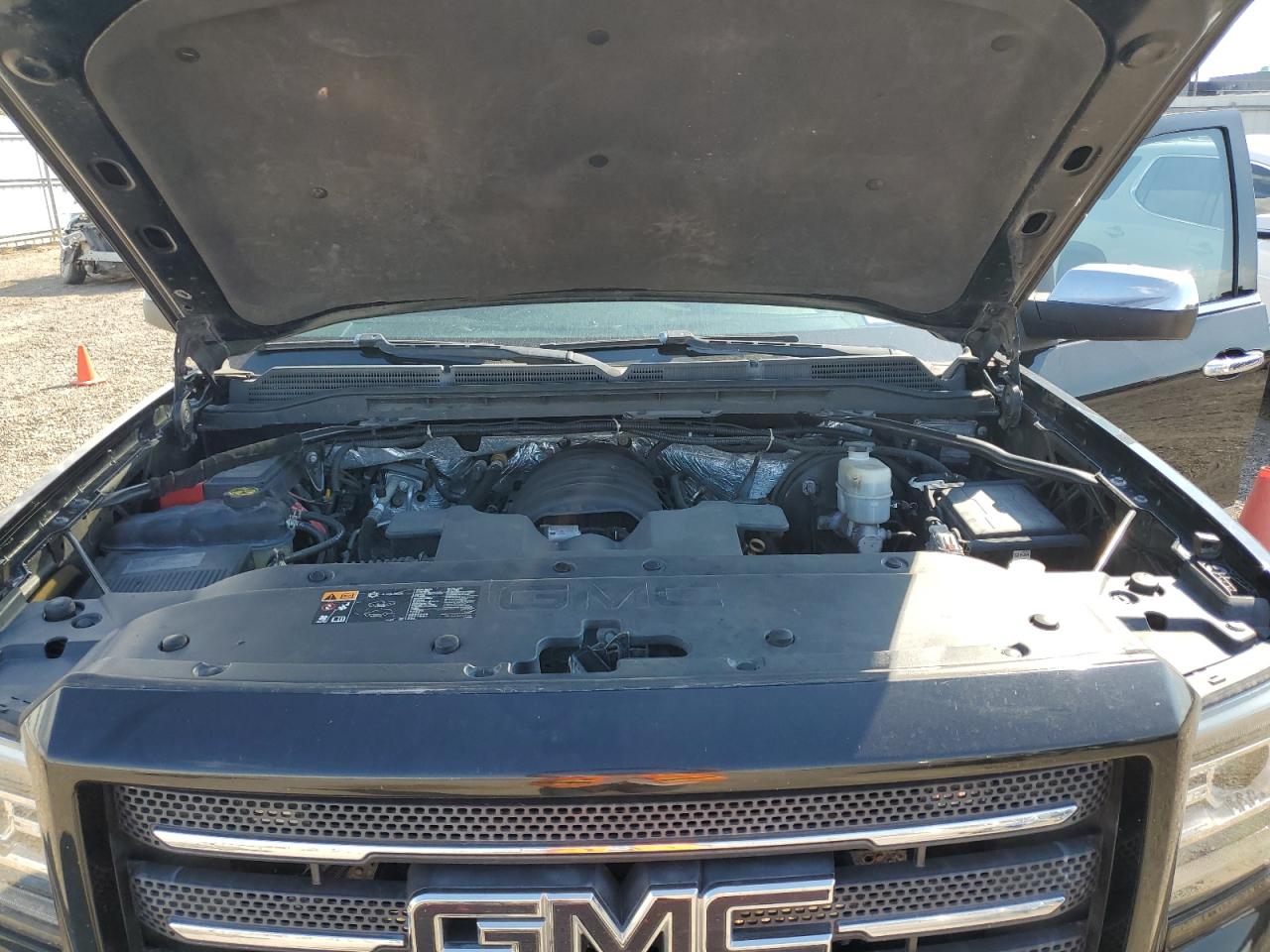 GMC SIERRA K1500 SLT